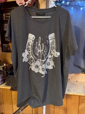 Lane Bryant Dark Charcoal Gray Short-Sleeve Tee